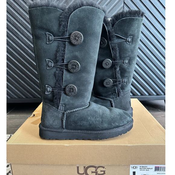 UGG Triple Button Bailey Boots Tall Black Womens 7 - Picture 1 of 9